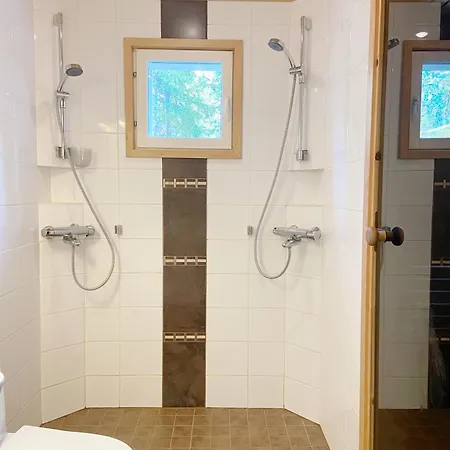 بيت للعطل Olos Arctic مونيو